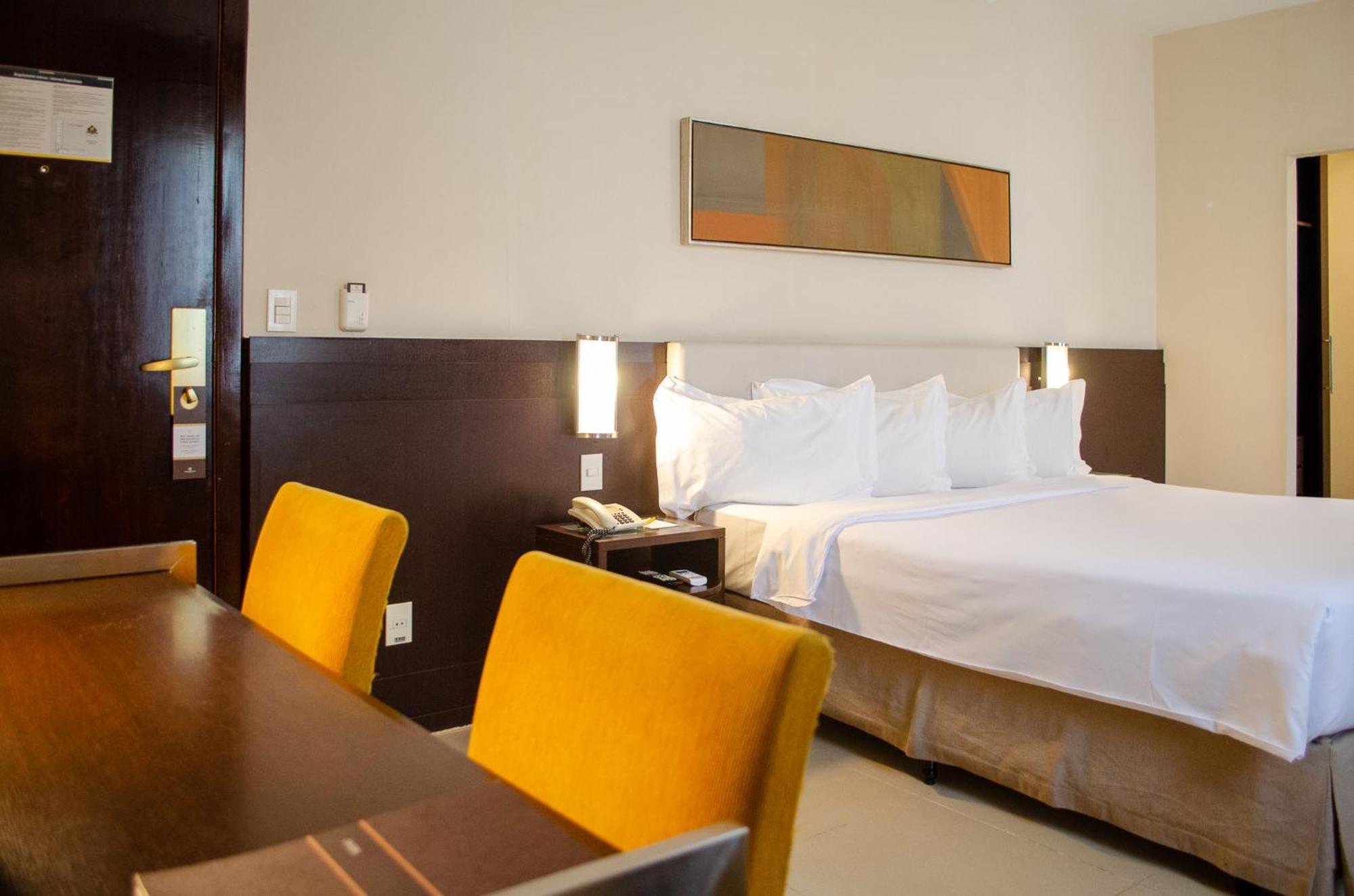 Royal Boutique Savassi Hotel Belo Horizonte Exterior photo A room at the hotel